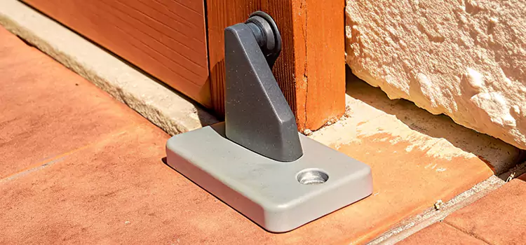 Aesthetic Door Stop Selection Mission